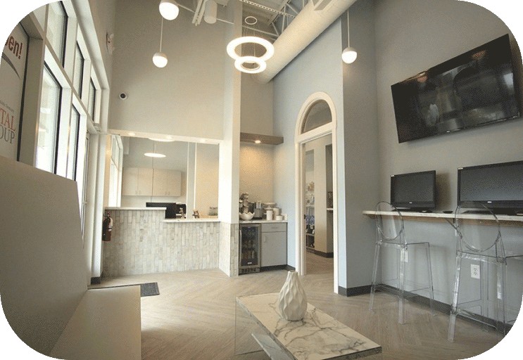 Foto del interior de la oficina de O2 Dental Group Fayetteville