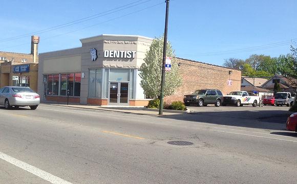 Storefront of O2 Dental Group dentist office in Siler City NC